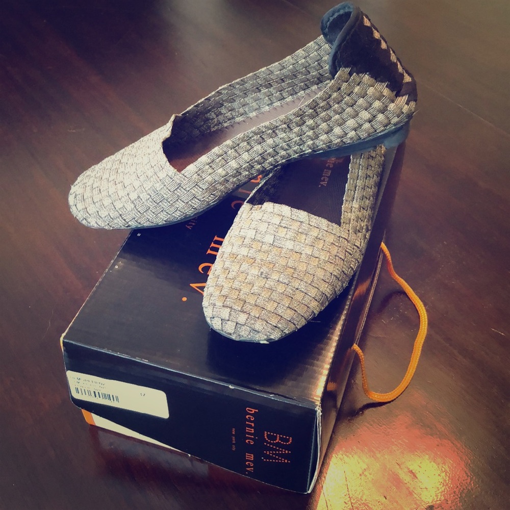 bernie mev. Demure Flat